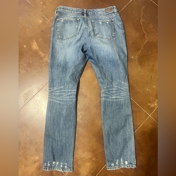 Dear John Woman's Playback
Comfort Straight-Leg Jeans Size 29
Distressed Casual - Picture 3 of 8